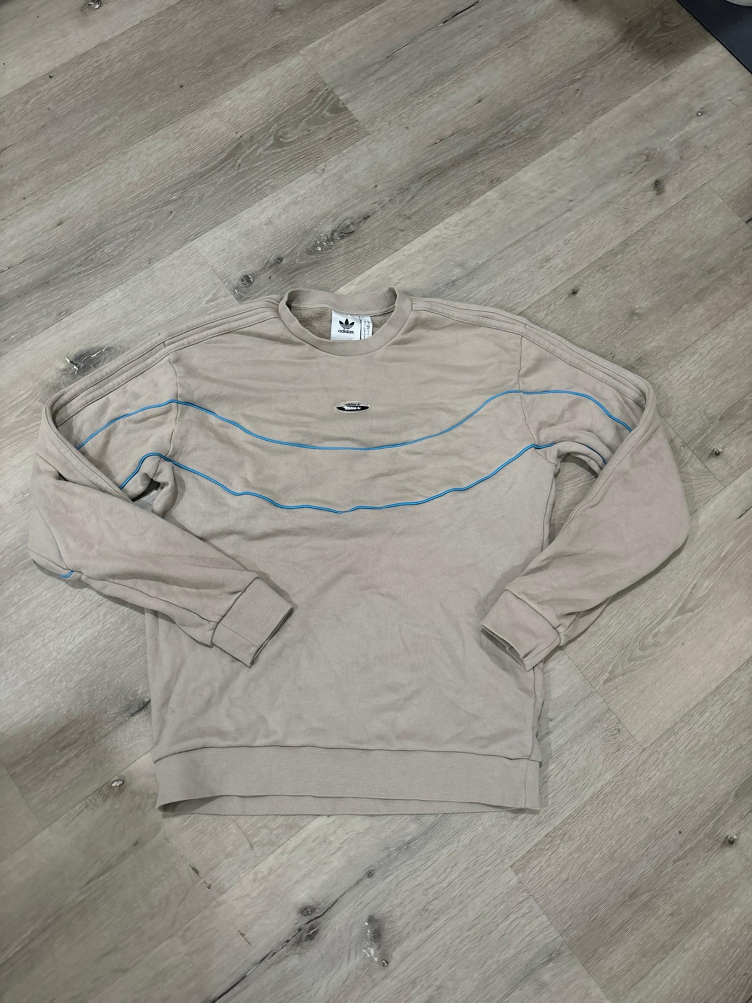 Adidas Sweatshirt