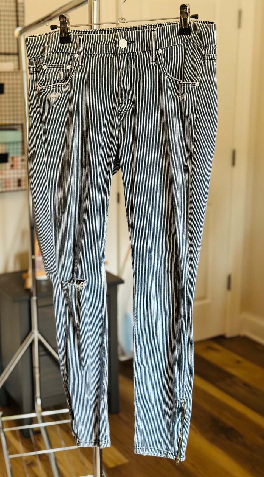 Mother Denim the Looker Ankle Zip