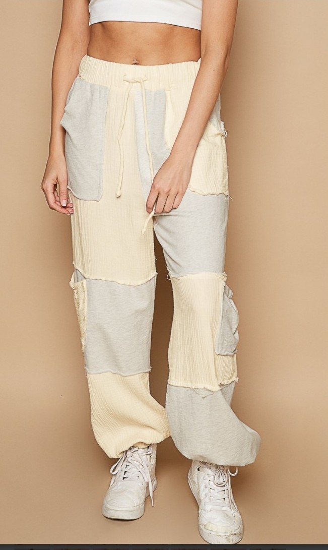 NEW POL Colorblock Joggers in Oatmeal size medium