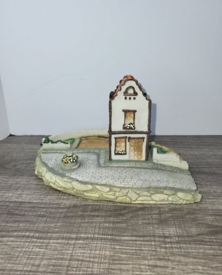 Hummel Goebel Kinderway Minature Bavarian Village Olszewski 954-D