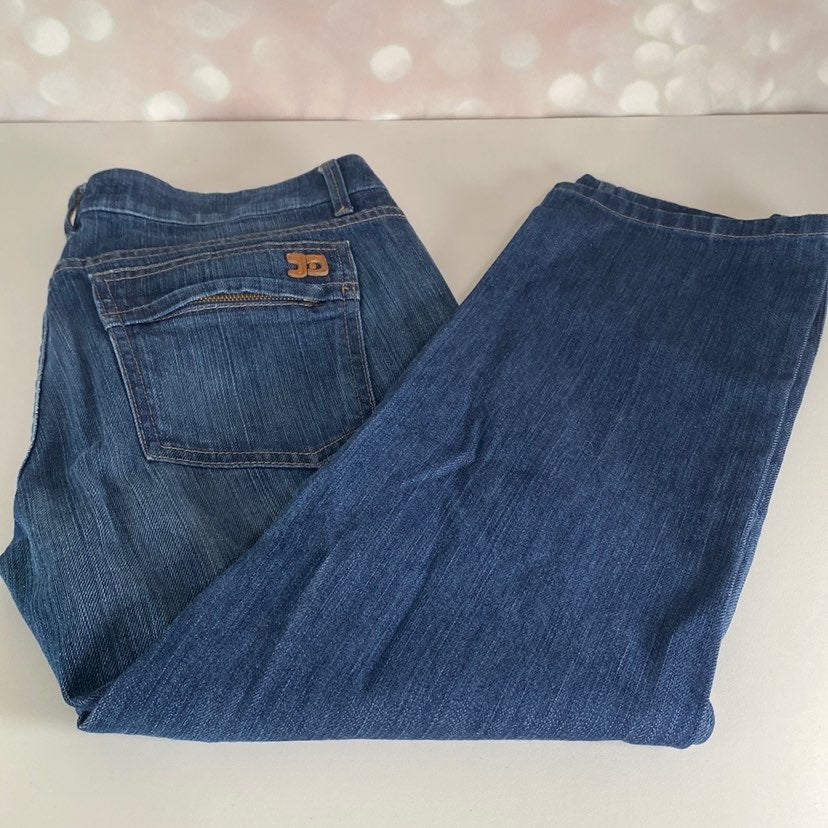 JOE’S JEANS Medium Wash Denim Capris Size 29