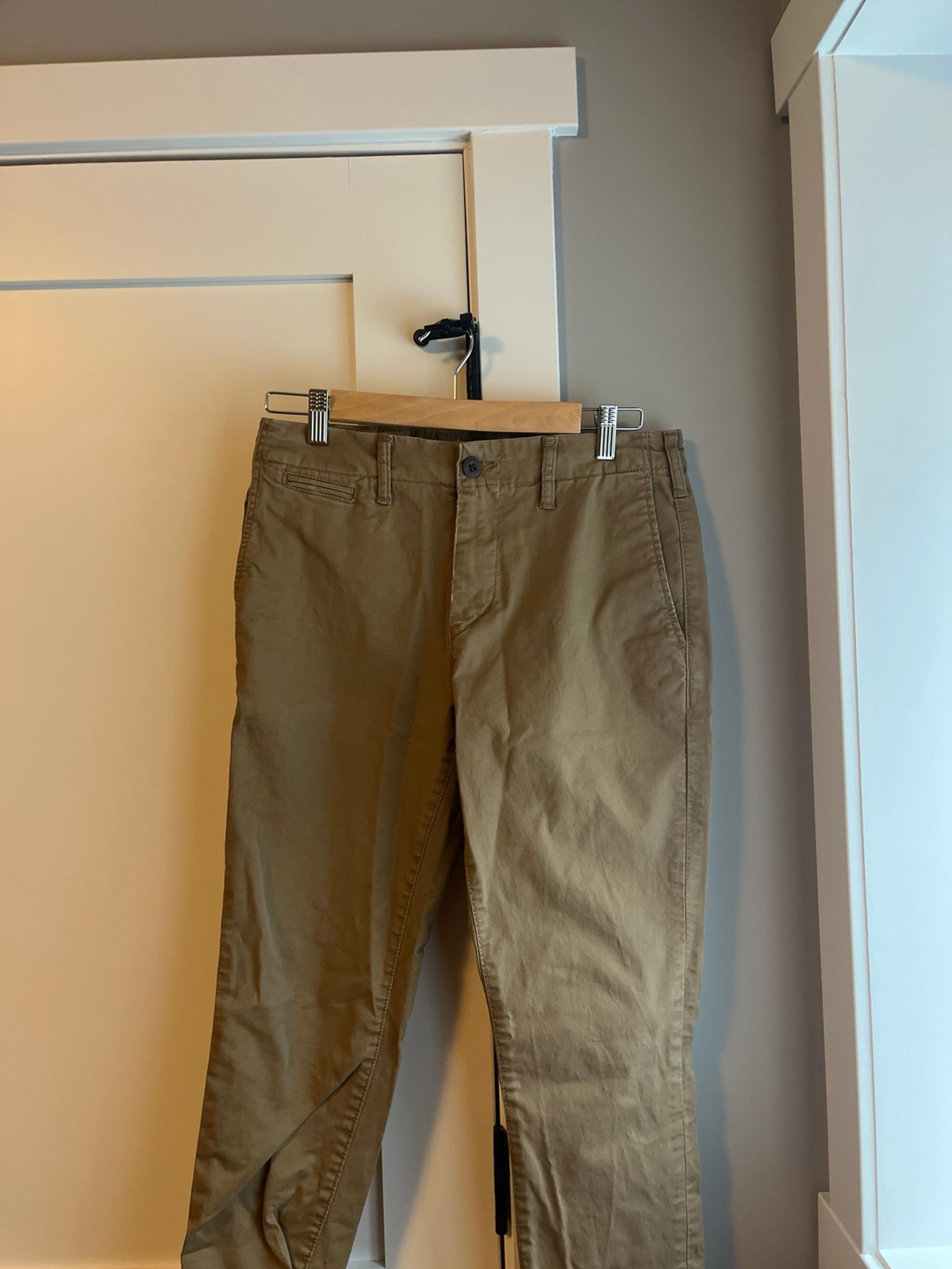 American Eagle khaki pants