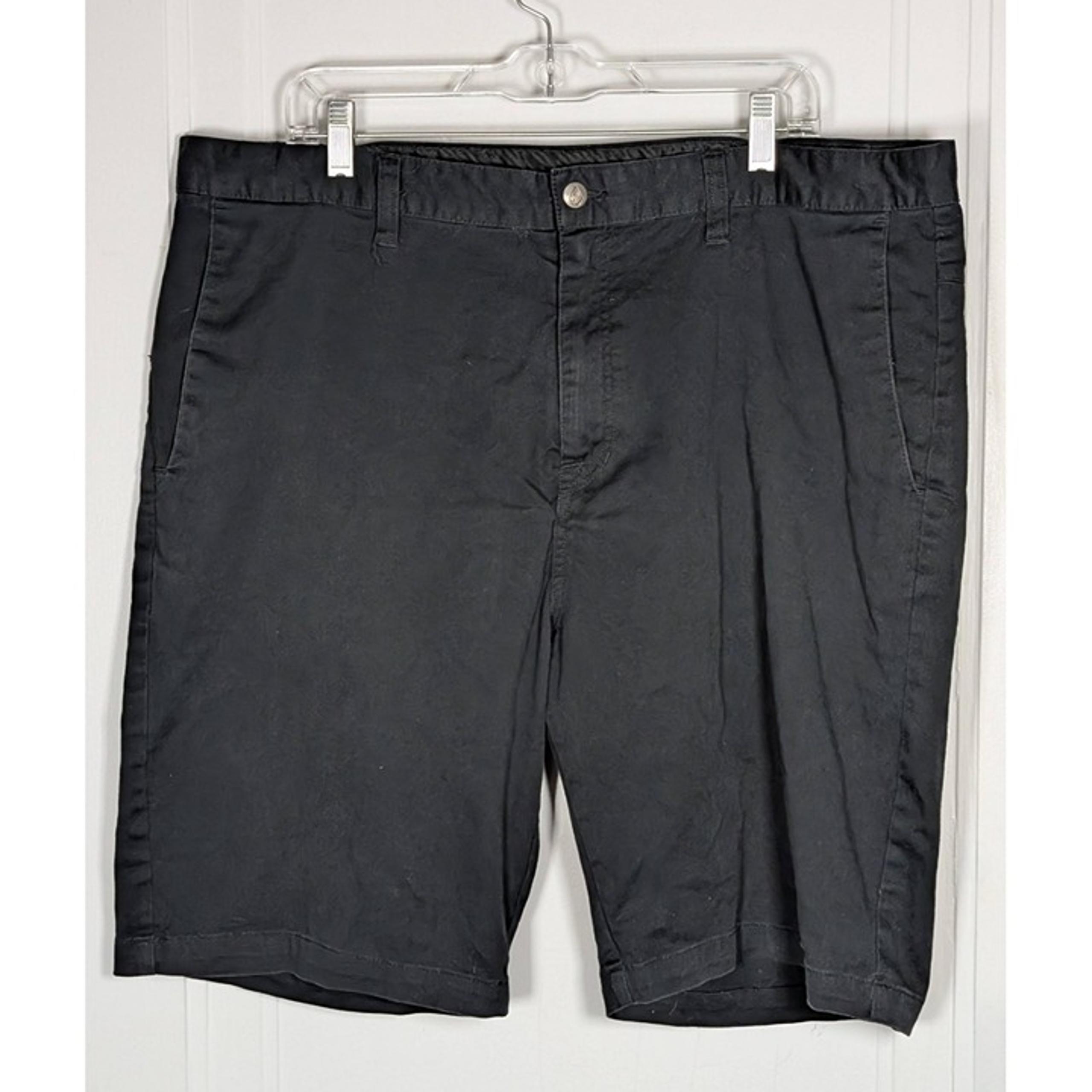 Volcom Men's Size 40 Black Flat Front Casual Chino Shorts Summer Skateboarding