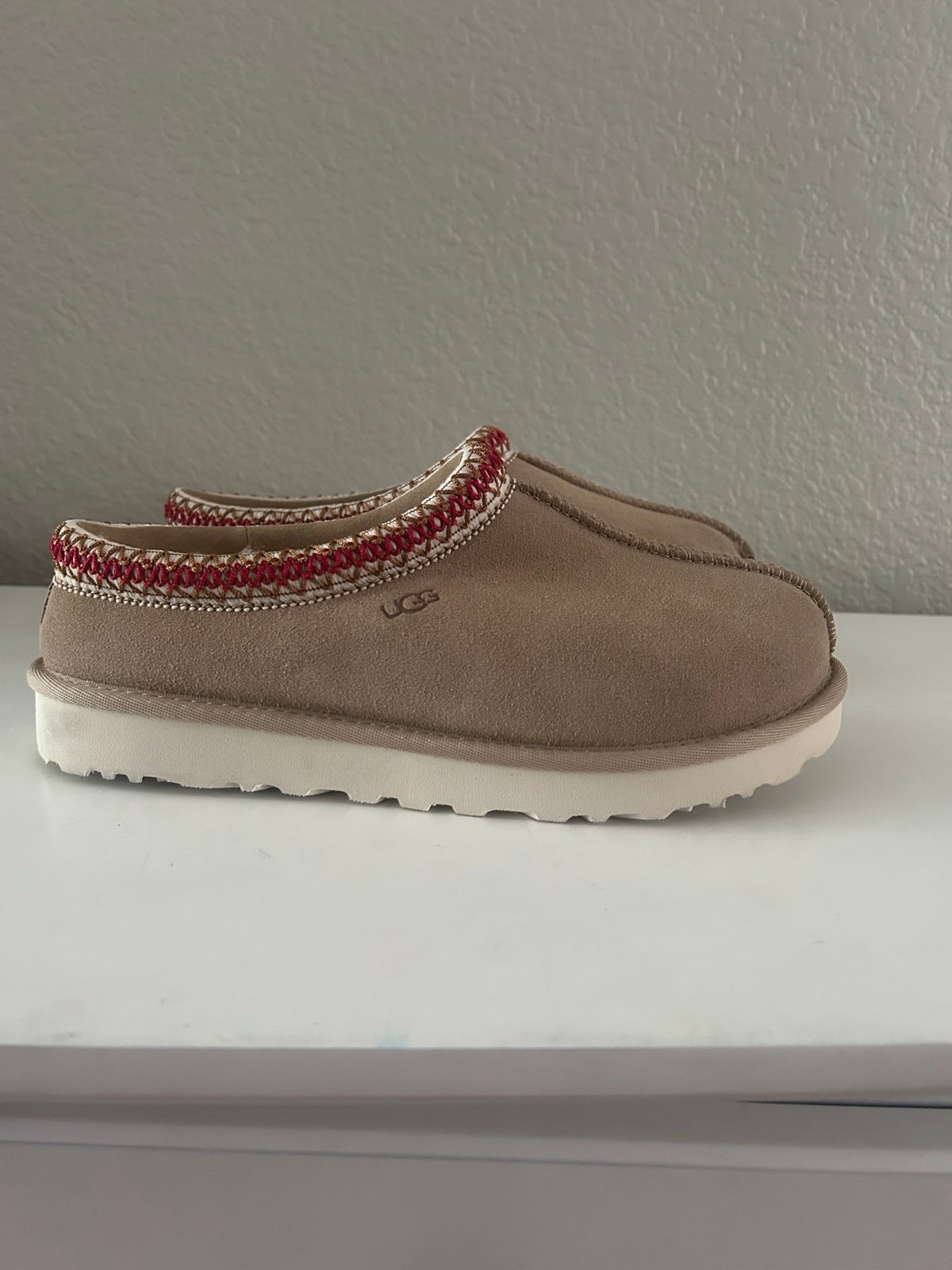 UGG Tasman