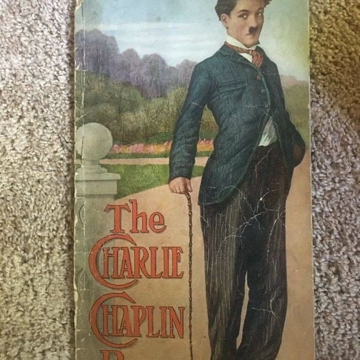 ANTIQUE THE CHARLIE CHAPLIN BOOK - FIRST EDITION 1916