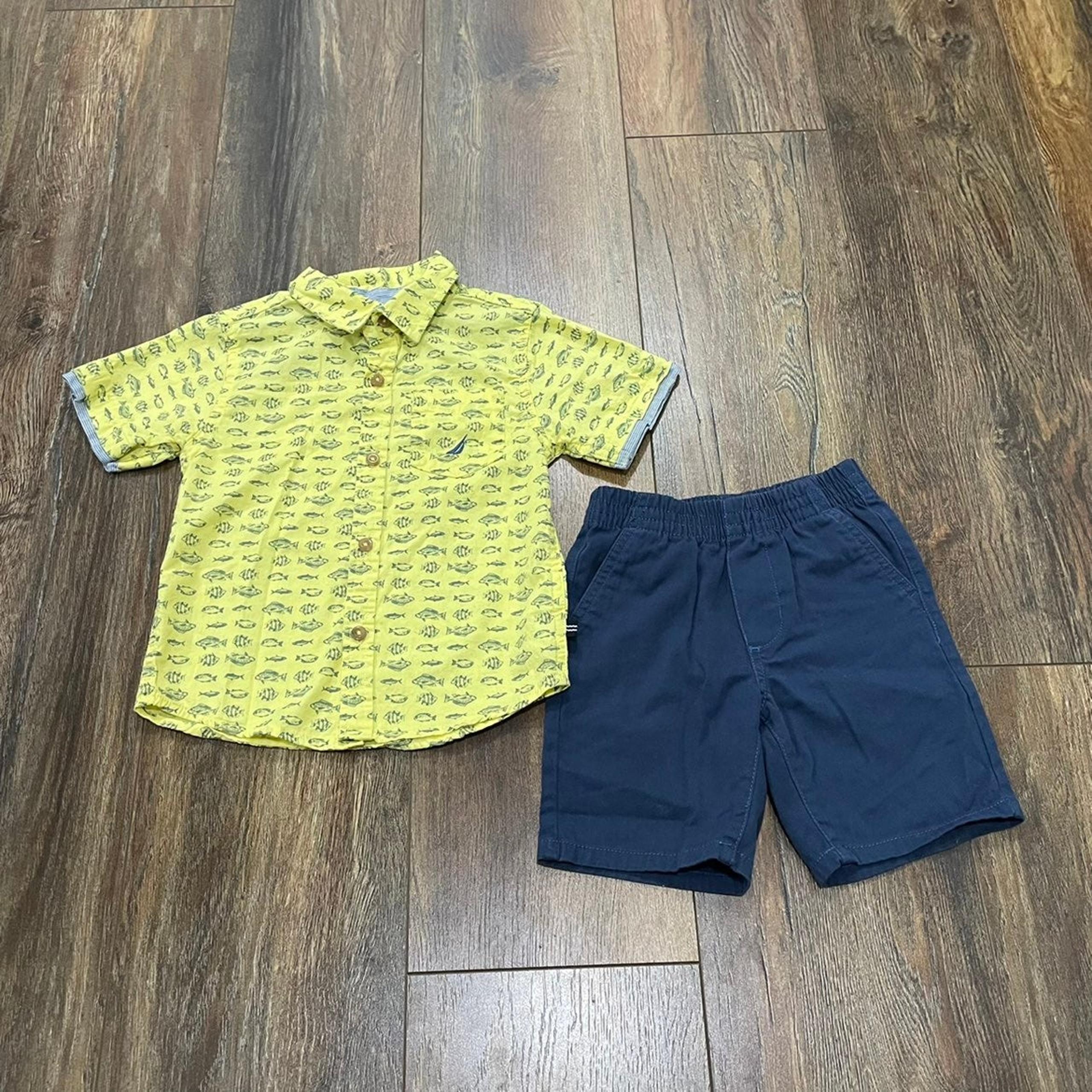 Nautica Boys Yellow Fish Shirt 2pc Short Set Size 3T.