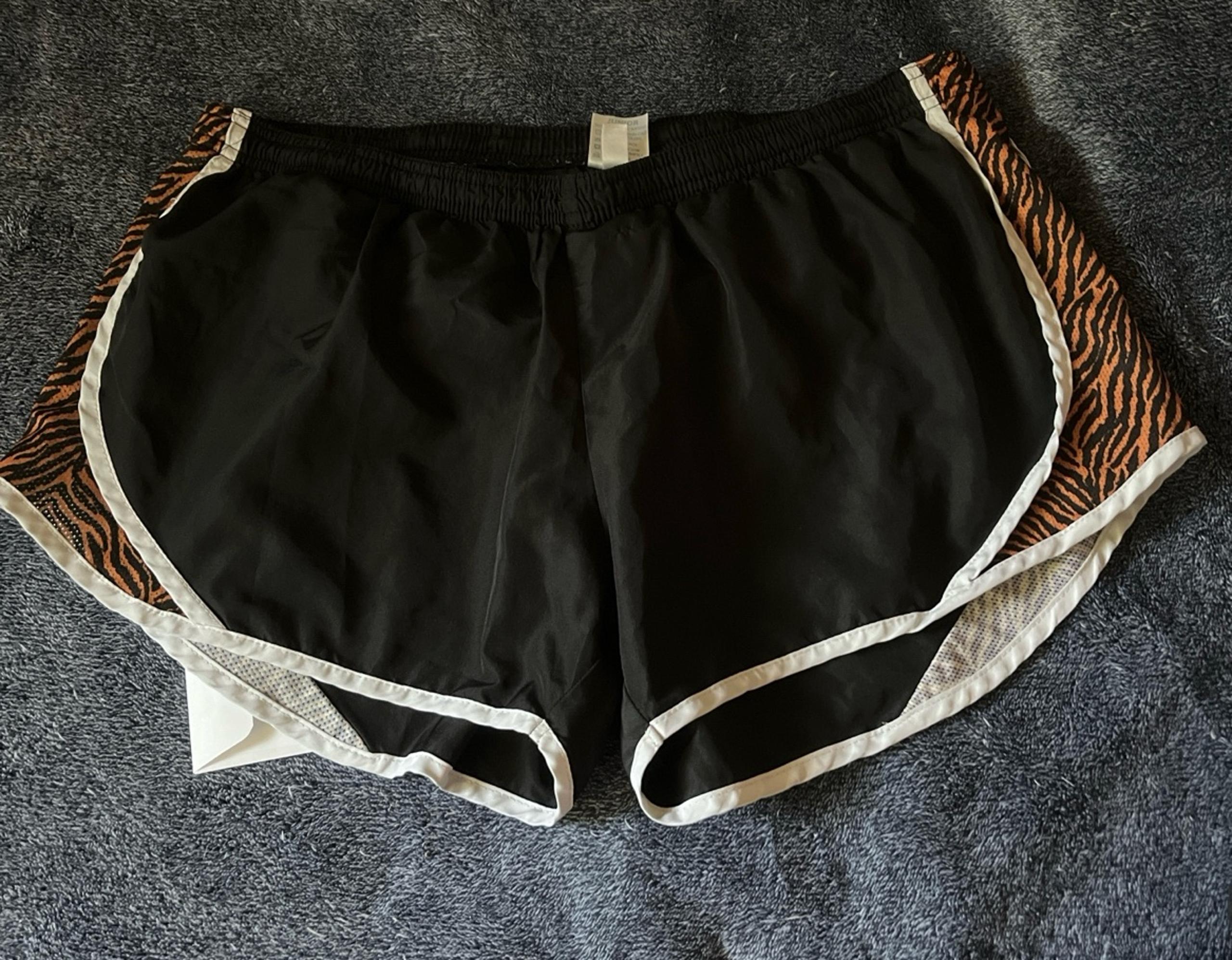 Women’s XL Soffe Athletic Running Shorts Black w/ Animal Print
