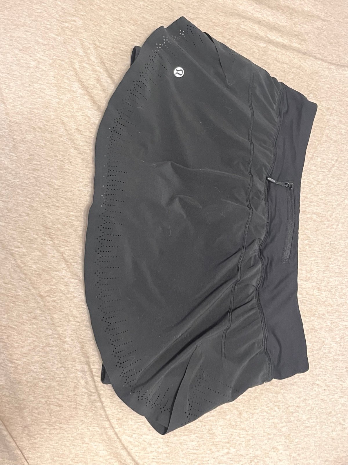 Lululemon skirt size 8