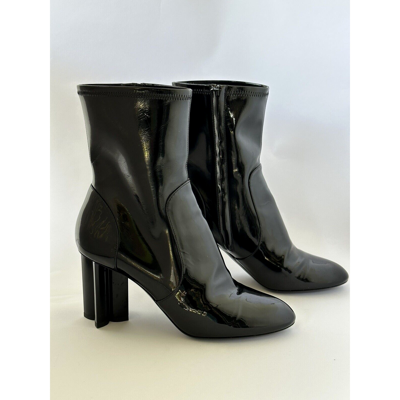 AUTHENTIC LOUIS VUITTON UNIFORMES Black Patent Silhouette Ankle Bootie 39/ US 8