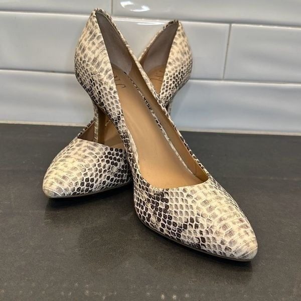 INC International Concepts Heels Zitah 21P Pointed Toe Pumps-NWOT