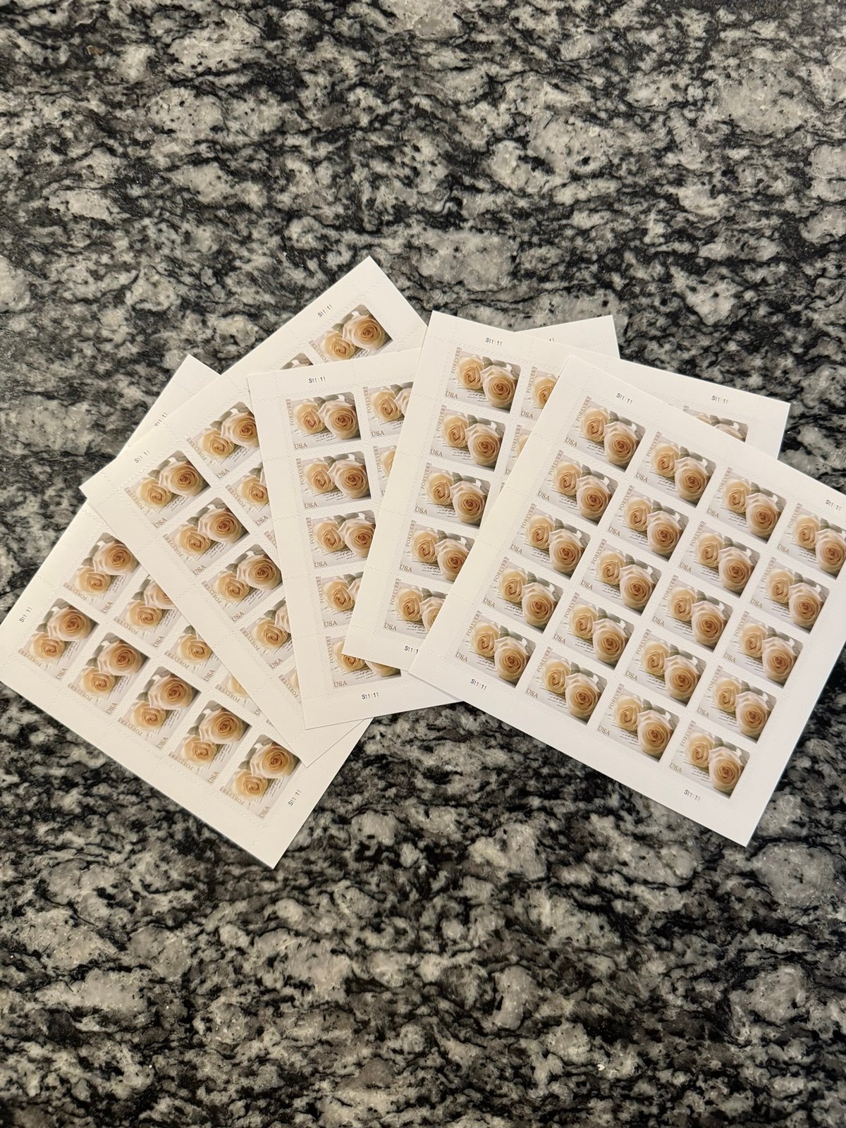 *MINT* Wedding Roses Booklet Pane of 100 Total Forever Stamps (MNH) UNUSED