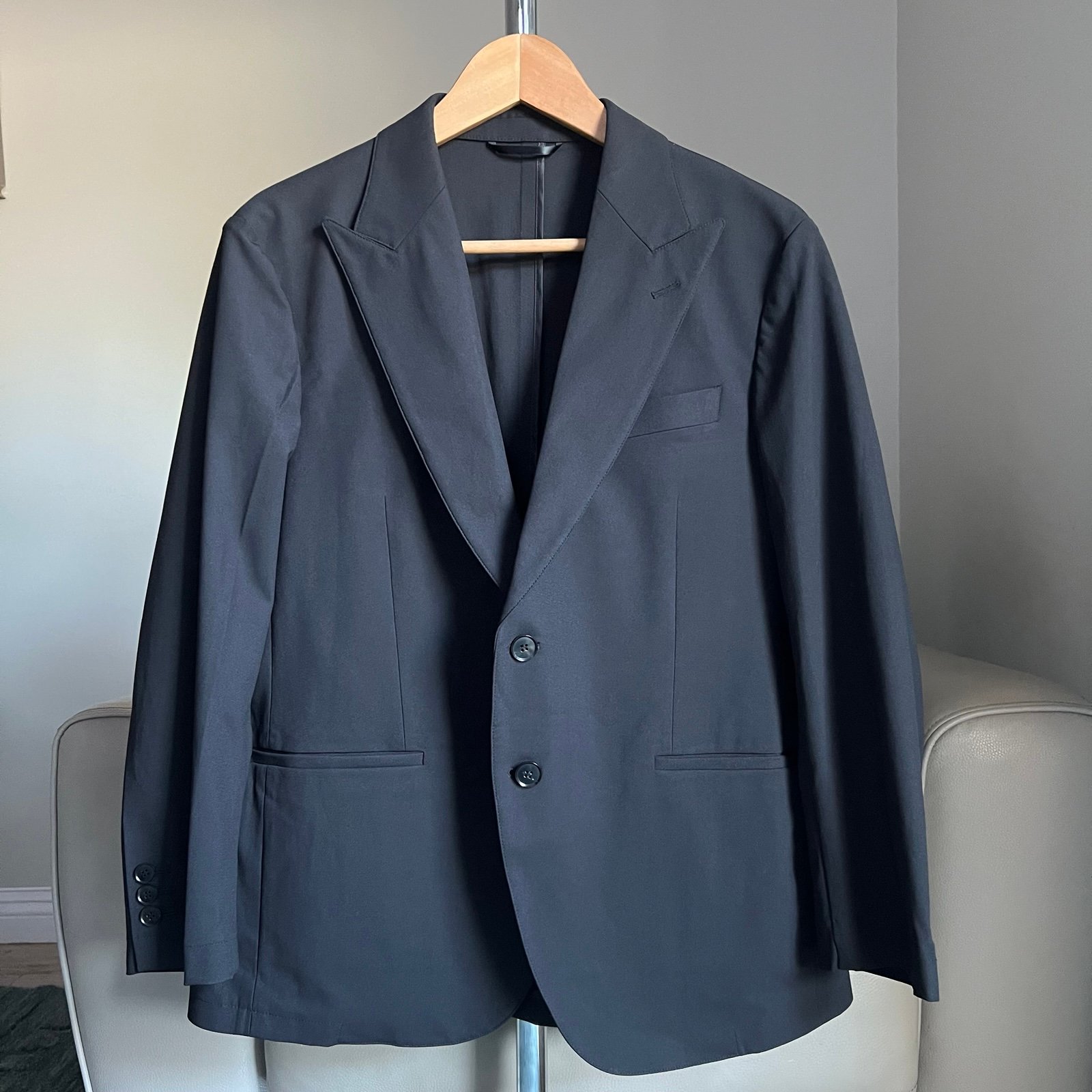 NEW Sene Sz 42 Soho Flex Tech Sport Coat Unstructured Blazer Peak Lapel Black