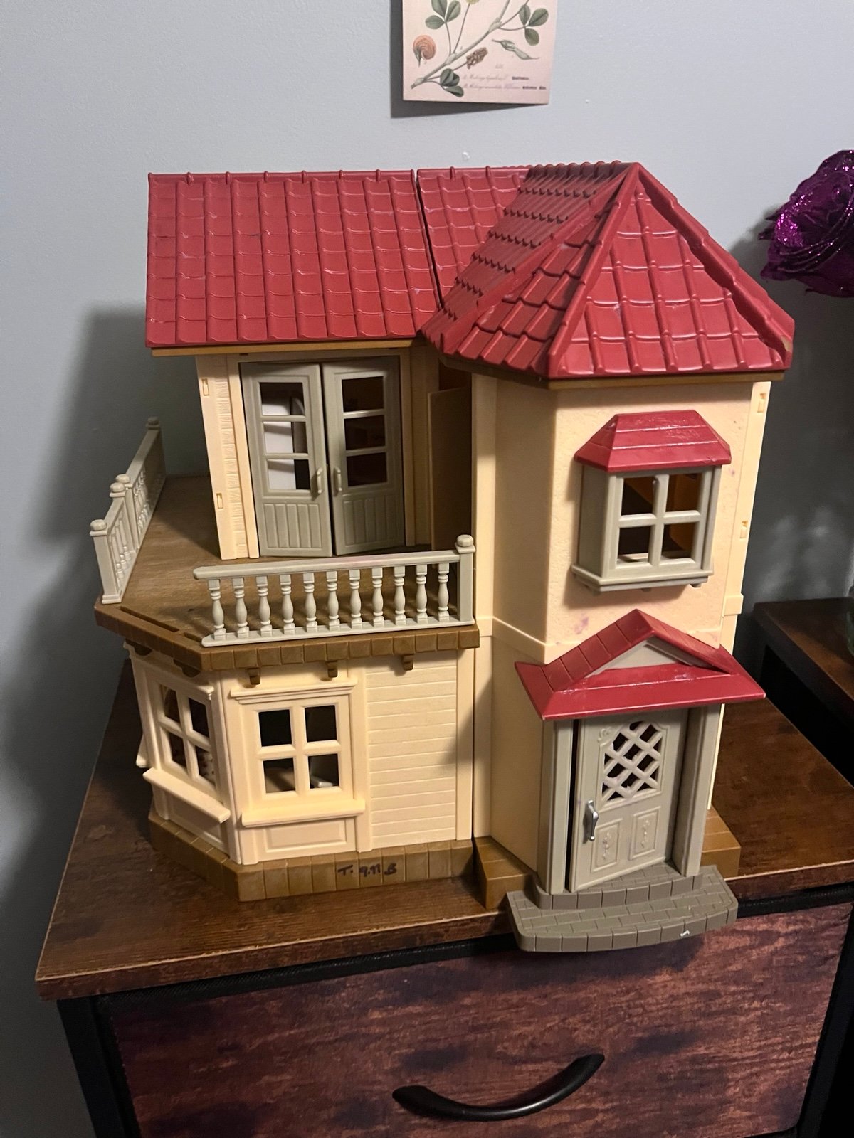 Calico Critters Luxury Townhome with Furniture Set