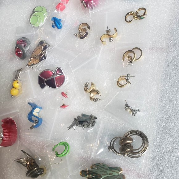 Jewelry mixed lot of 24 items sets earrings colorful gift charm pins