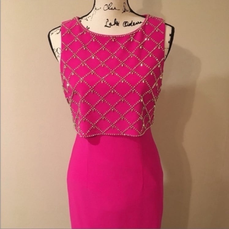 Like New Betsy & Adam Size 6 Pink Sheath Dress