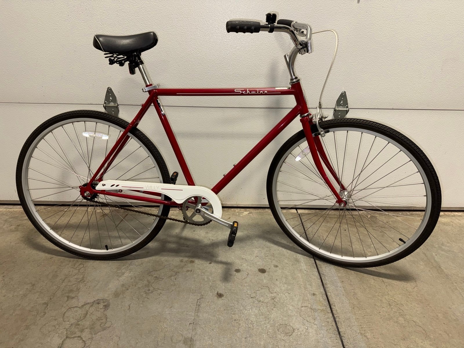 Schwinn Signature Series Willy Single Speed Classic City Bike
