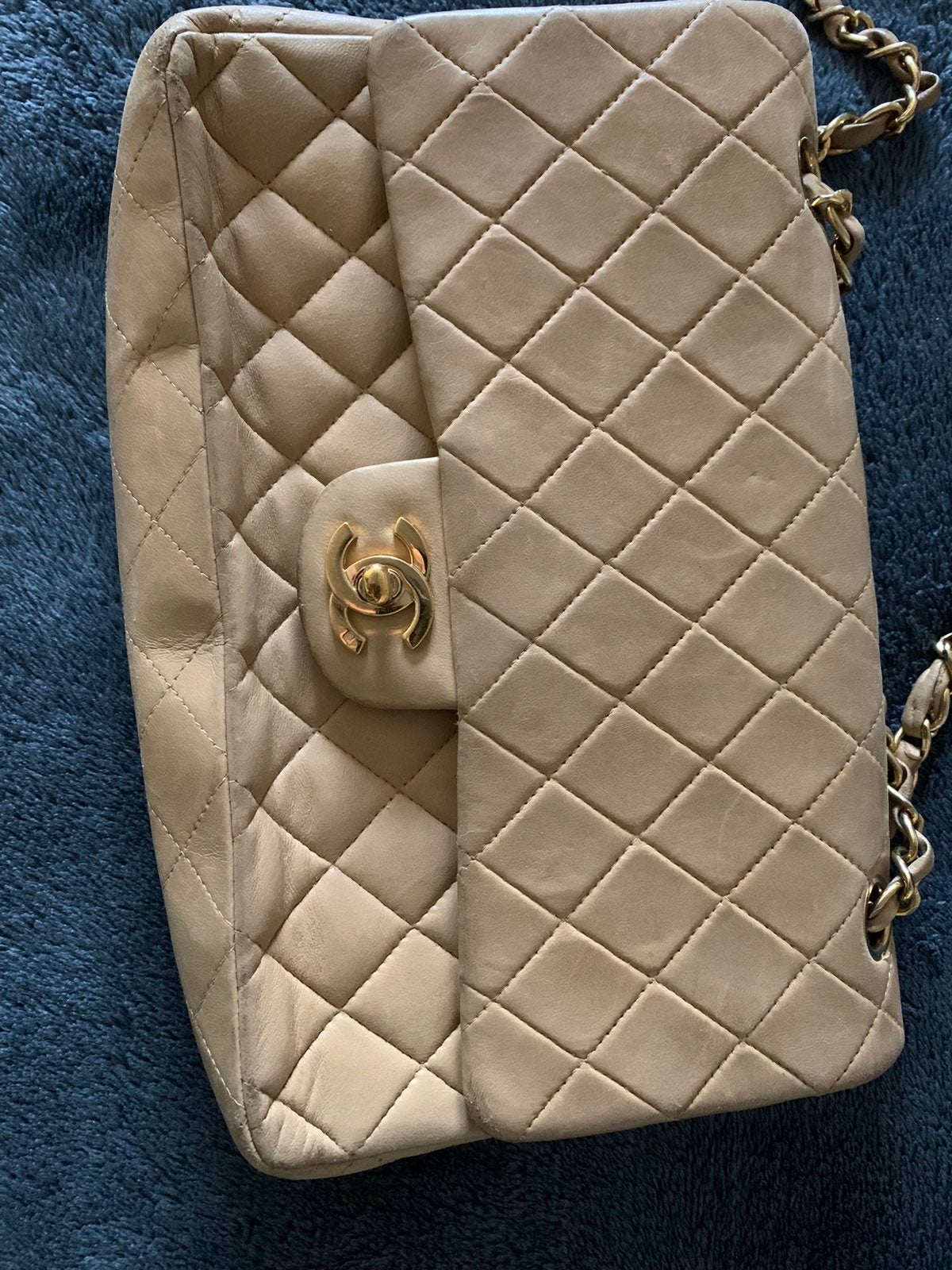 Chanel quilted purse