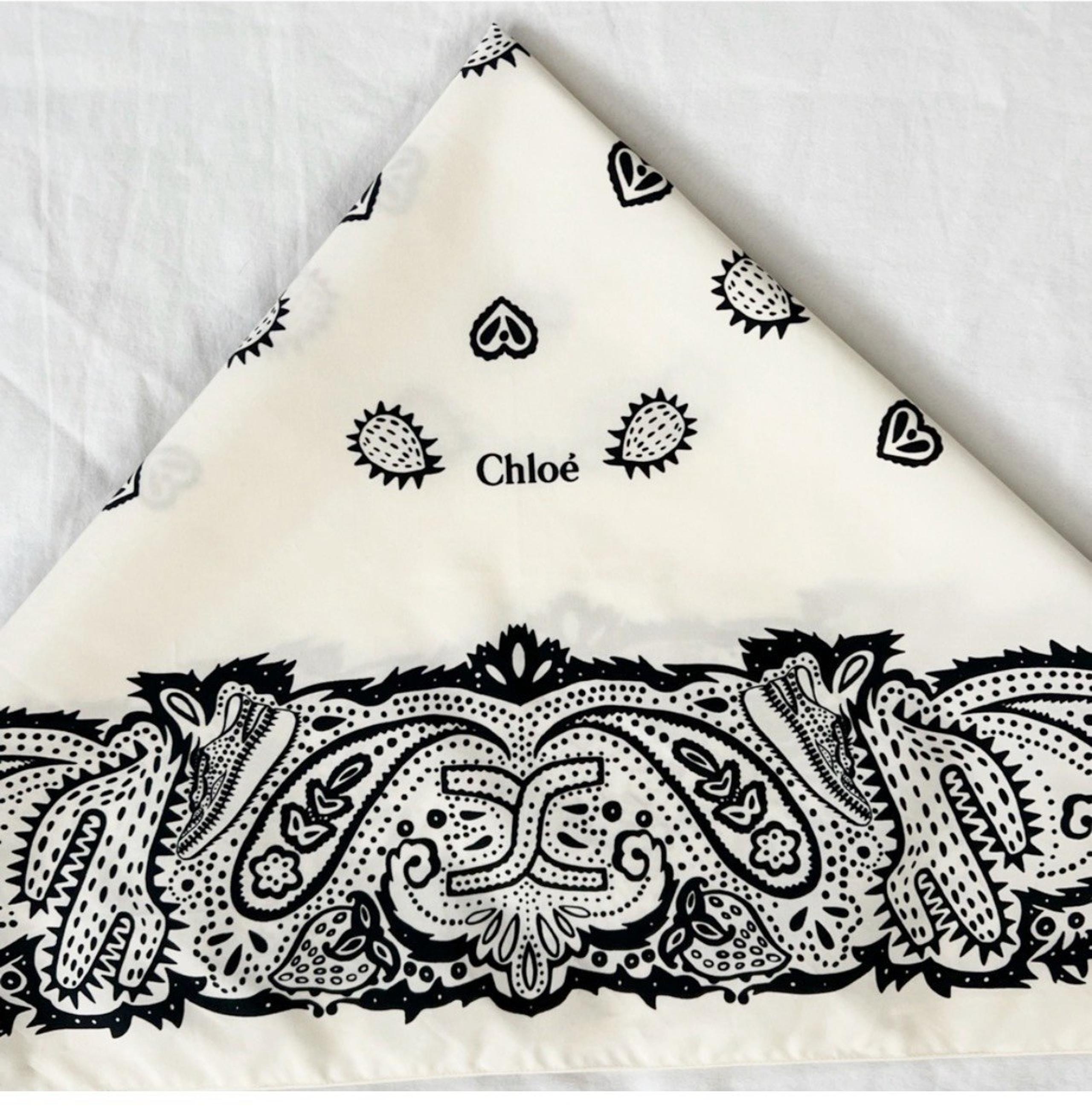 Authentic CHLOÉ Off-White & Black Bandana Scarf Brand New