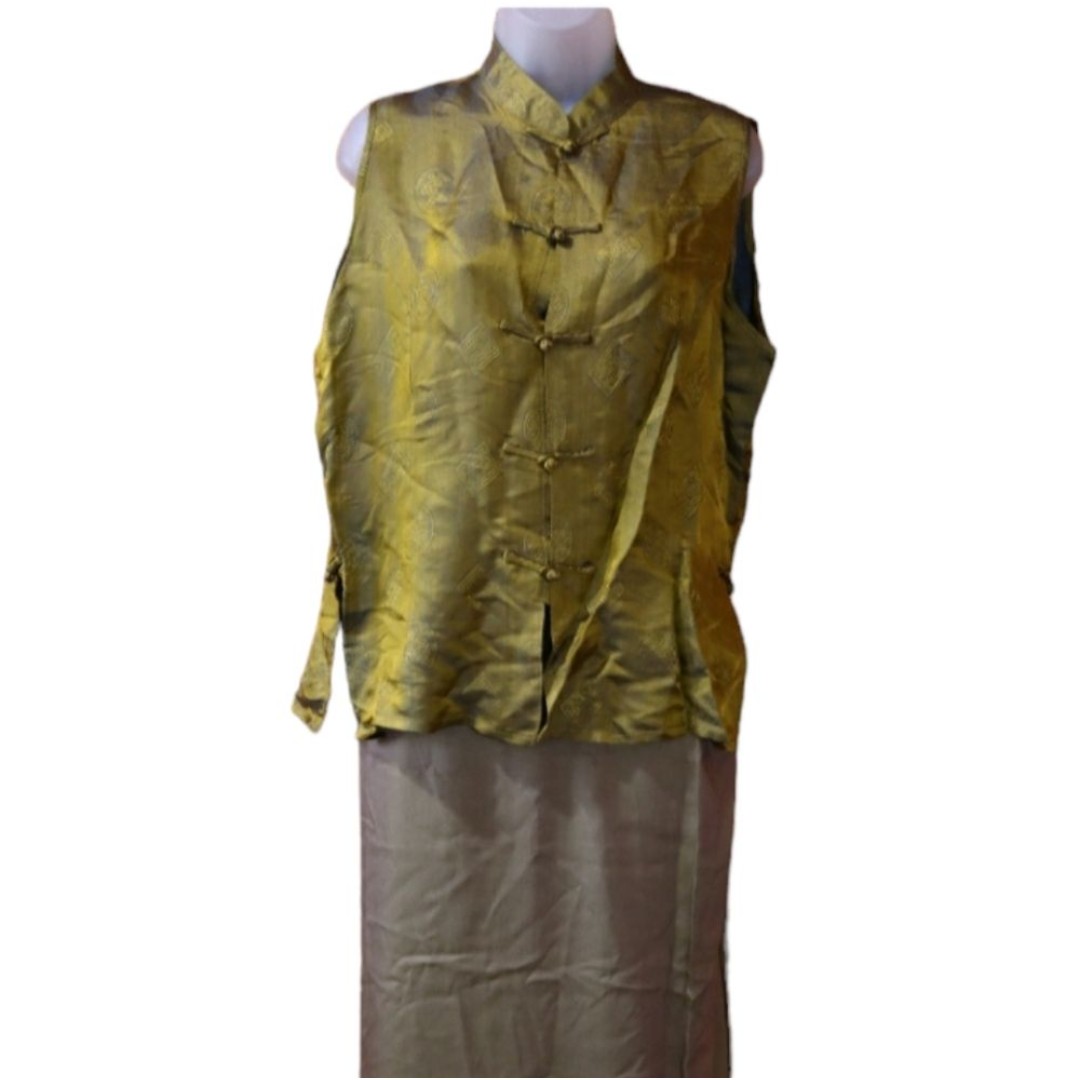 Vintage 100% Green Silk Top and Wrap Skirt Set XL