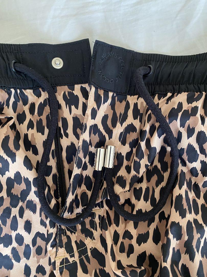 Re room Tokyo LEOPARD PIPING BOARDSHORTS