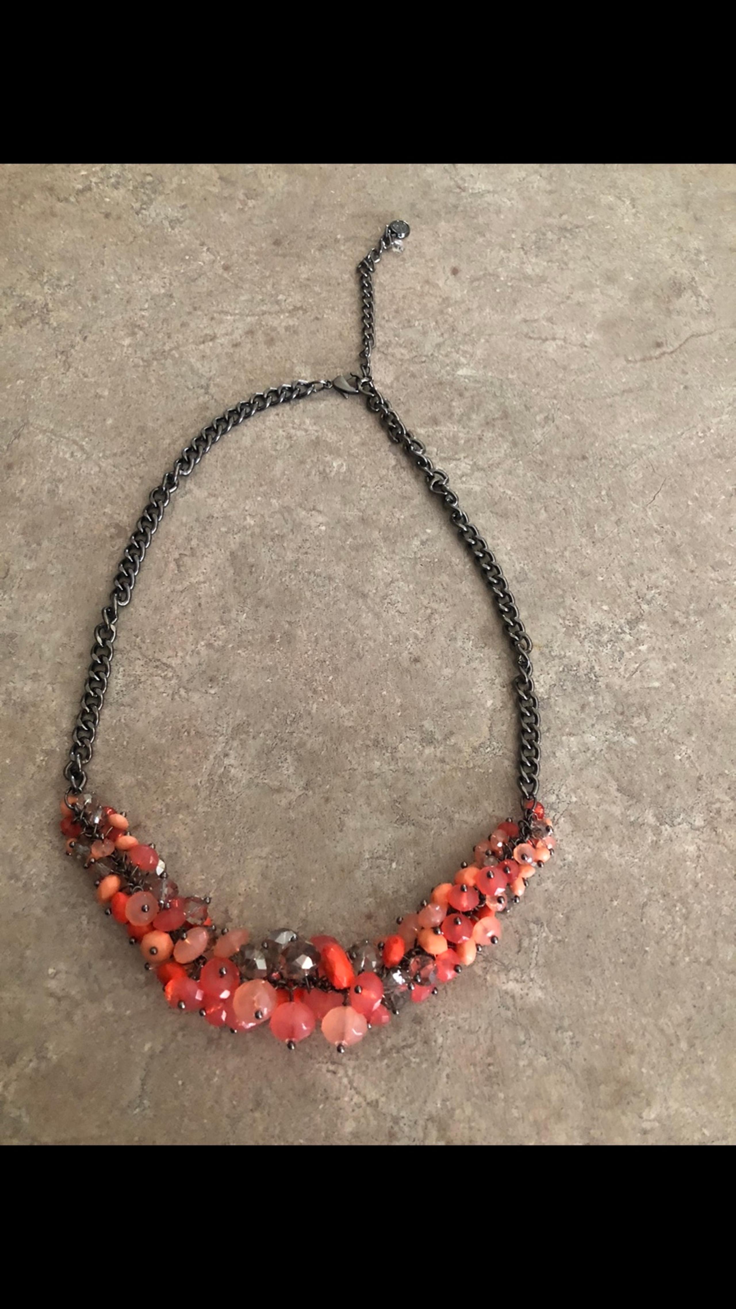 Simply Vera Wang Beaded Necklace EUC!