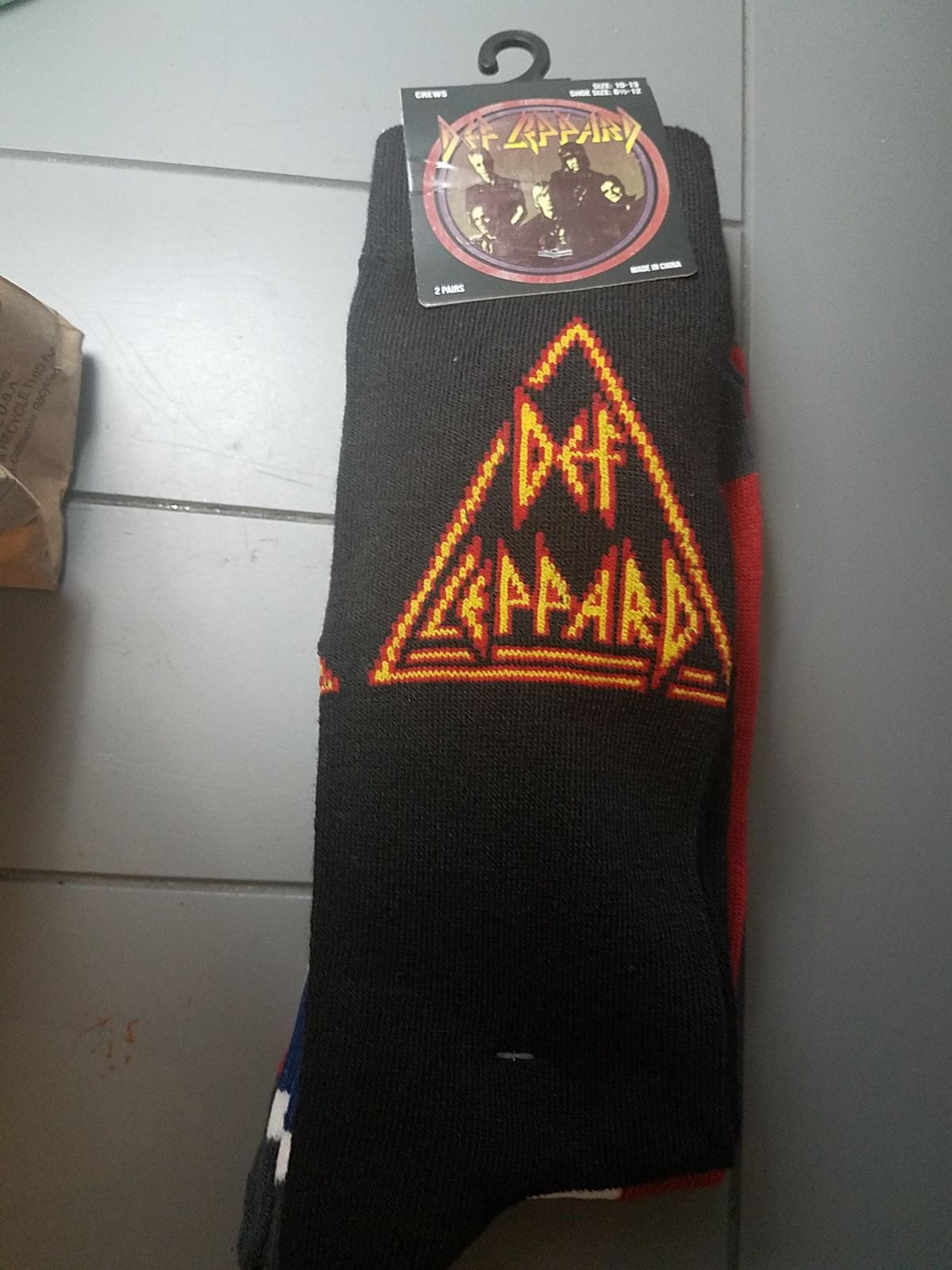 Def Leopard Crew Socks Men's size 10-13