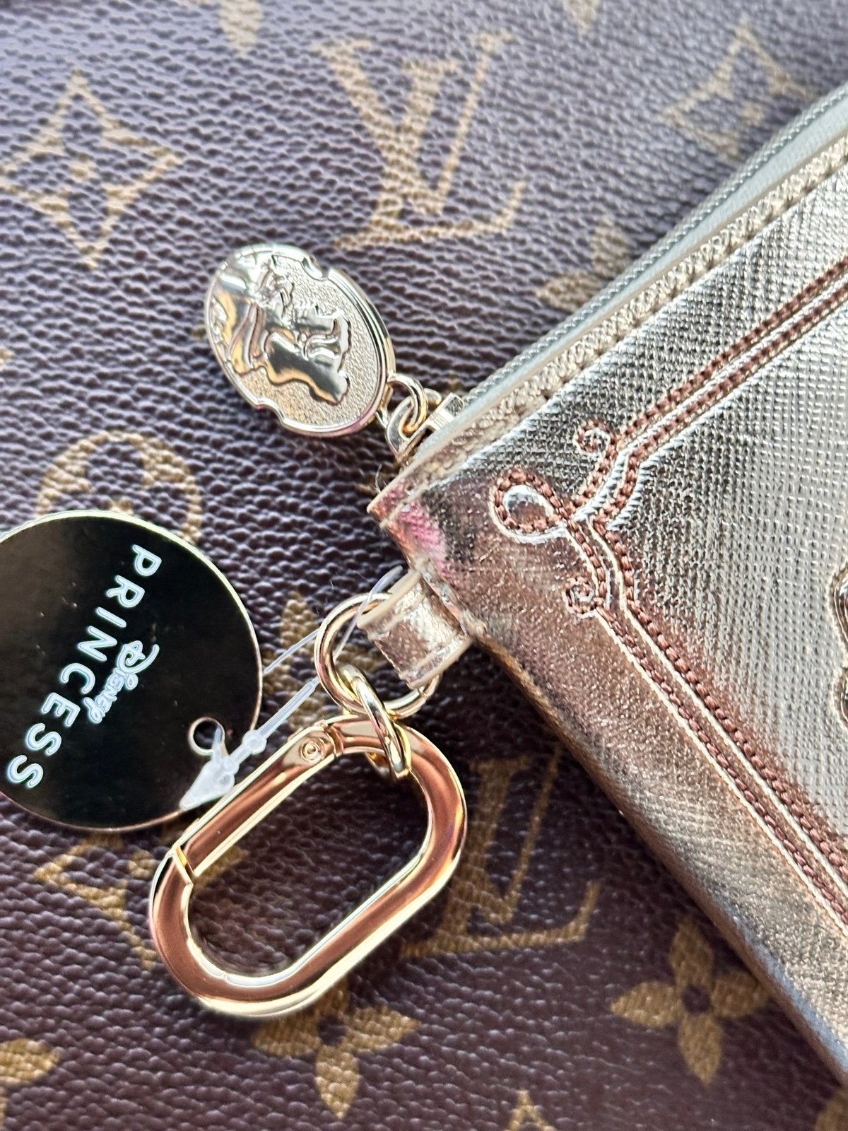Bath and Body Works Disney Belle Coin Purse Keychain - detail