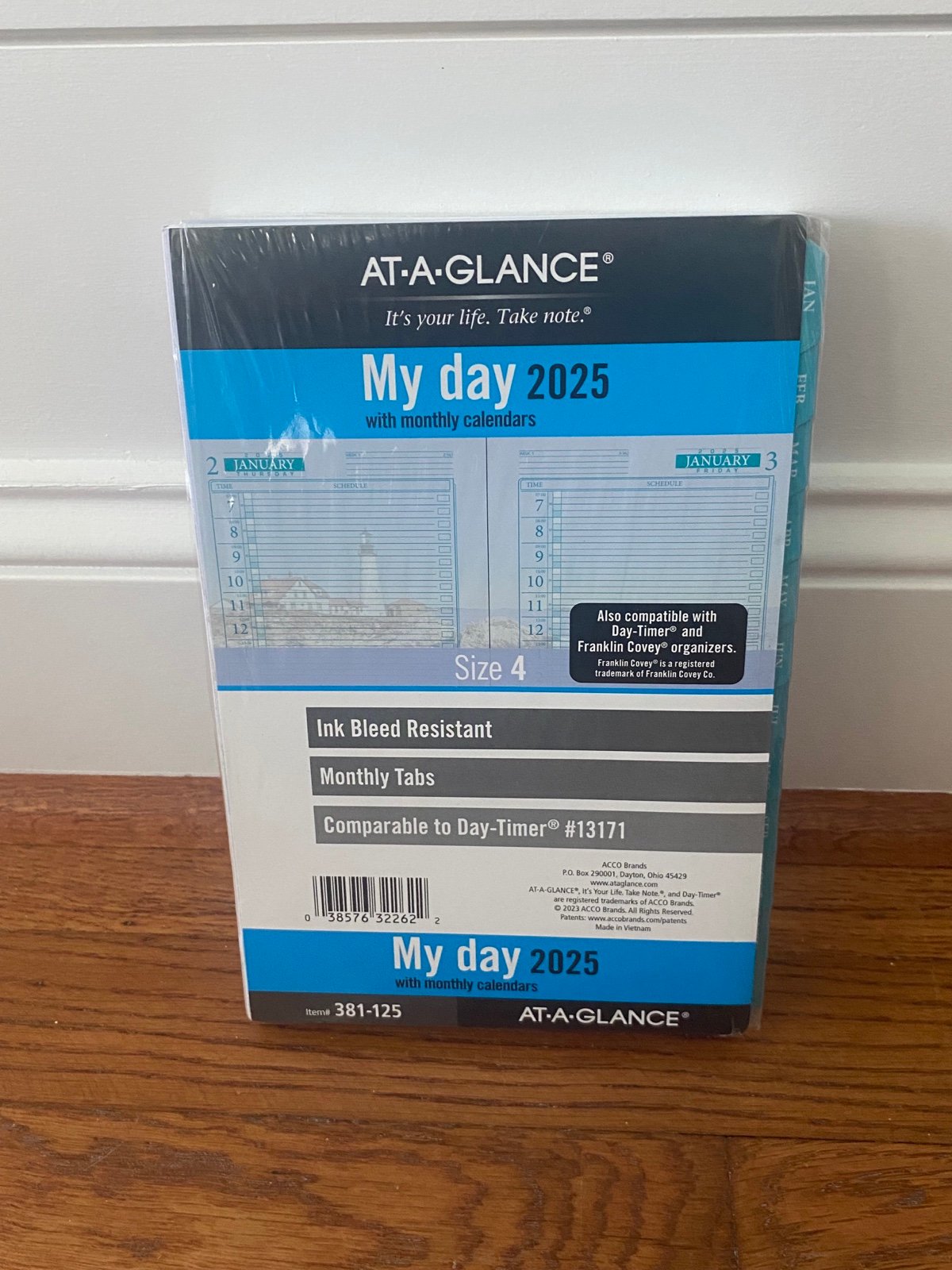2025 Daily Planner Refill AT-A-GLANCE Size 4 Seascapes Ocean View Year 381-125