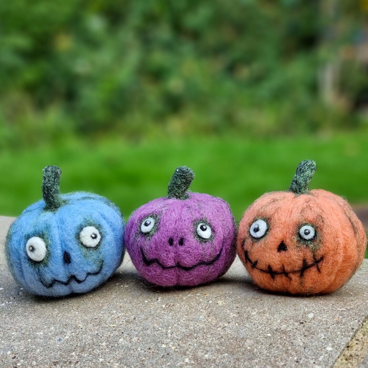 Halloween pumpkin decoration