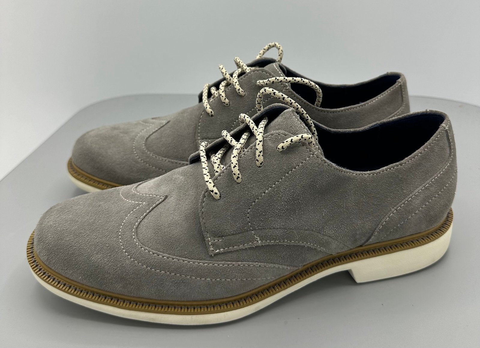 Cole Haan Gray Suede Leather Casual Wingtip C211111 Mens Shoes Size 7.5 Please