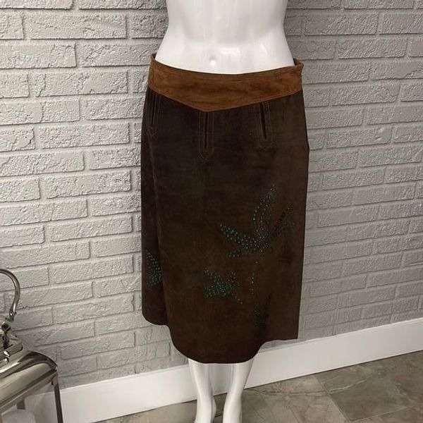 William B. INC 100% Suede / 100 % Silk Skirt Size 8