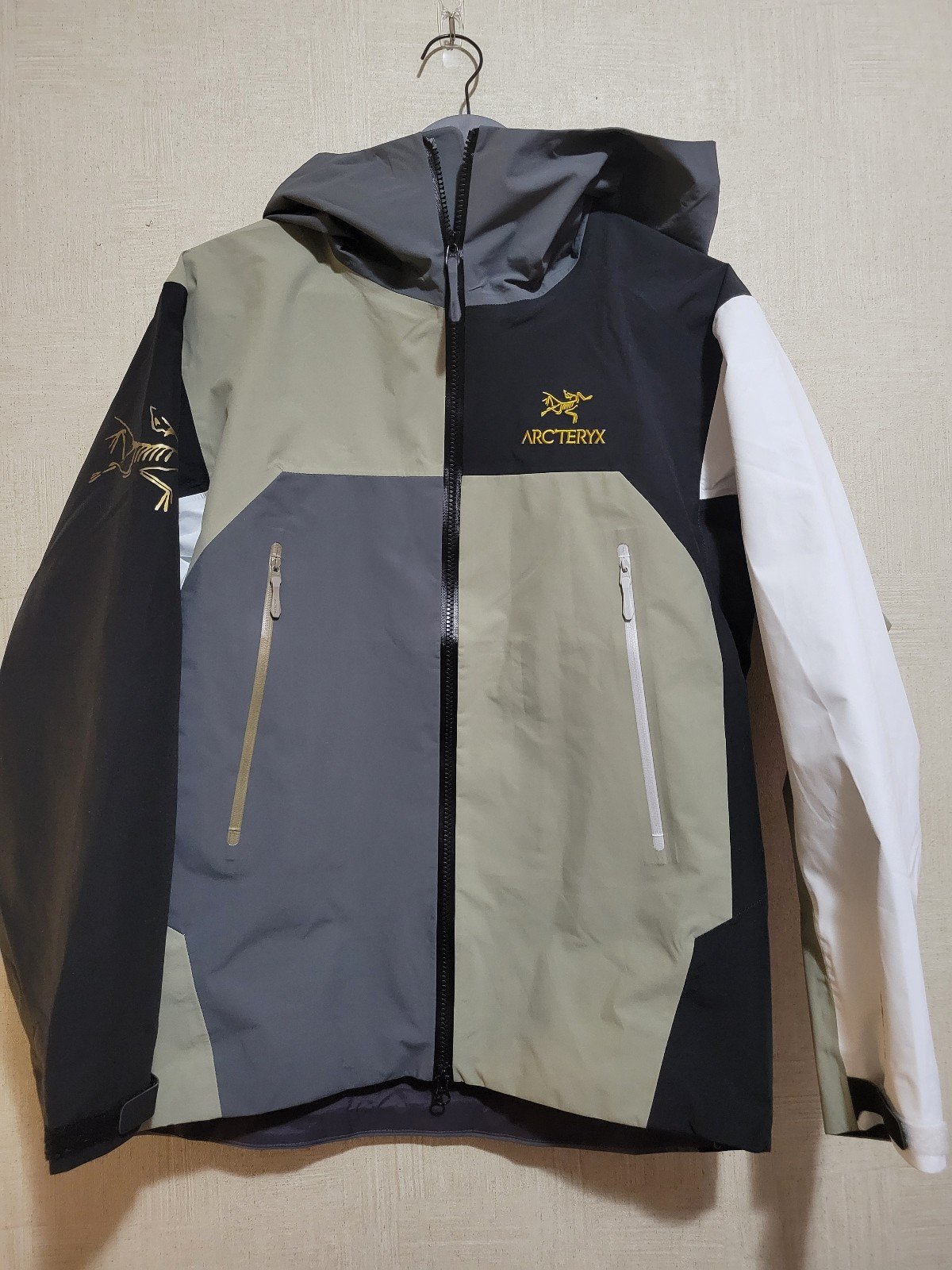 Mens Arc'teryx Beams Jacket Size small PLAY