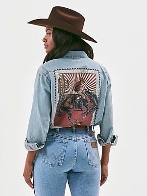 Wrangler Retro Women's Light Wash Cowboy Back Long Sleeve Pearl Snap Denim Weste