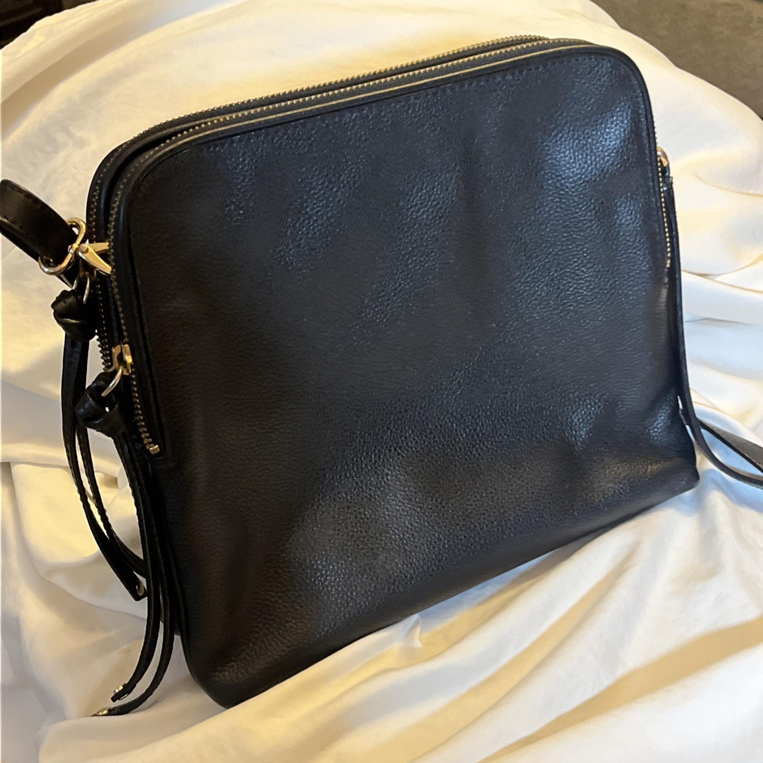 Banana Republic Black Leather Crossbody Shoulder Purse Bag 9.5 x 10 ins