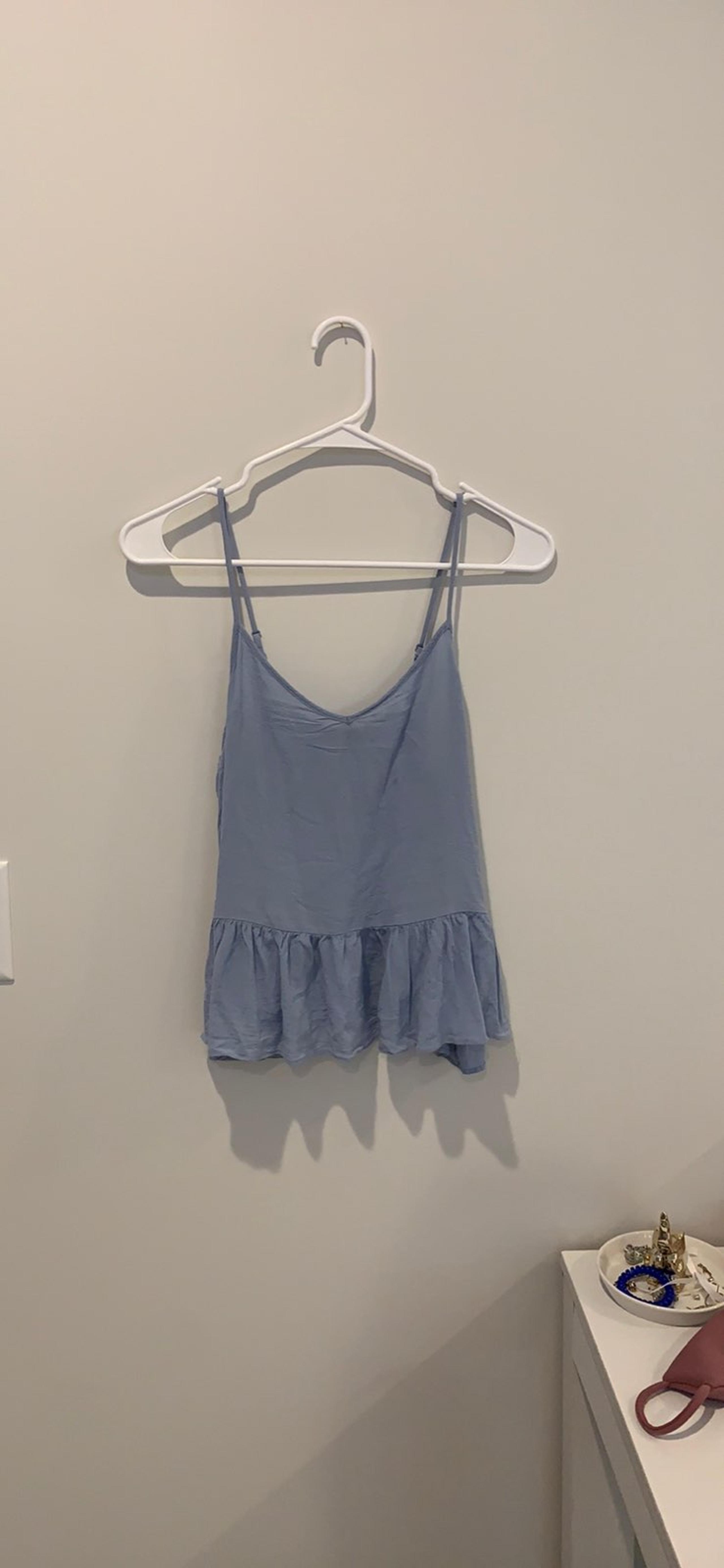 blue tank top