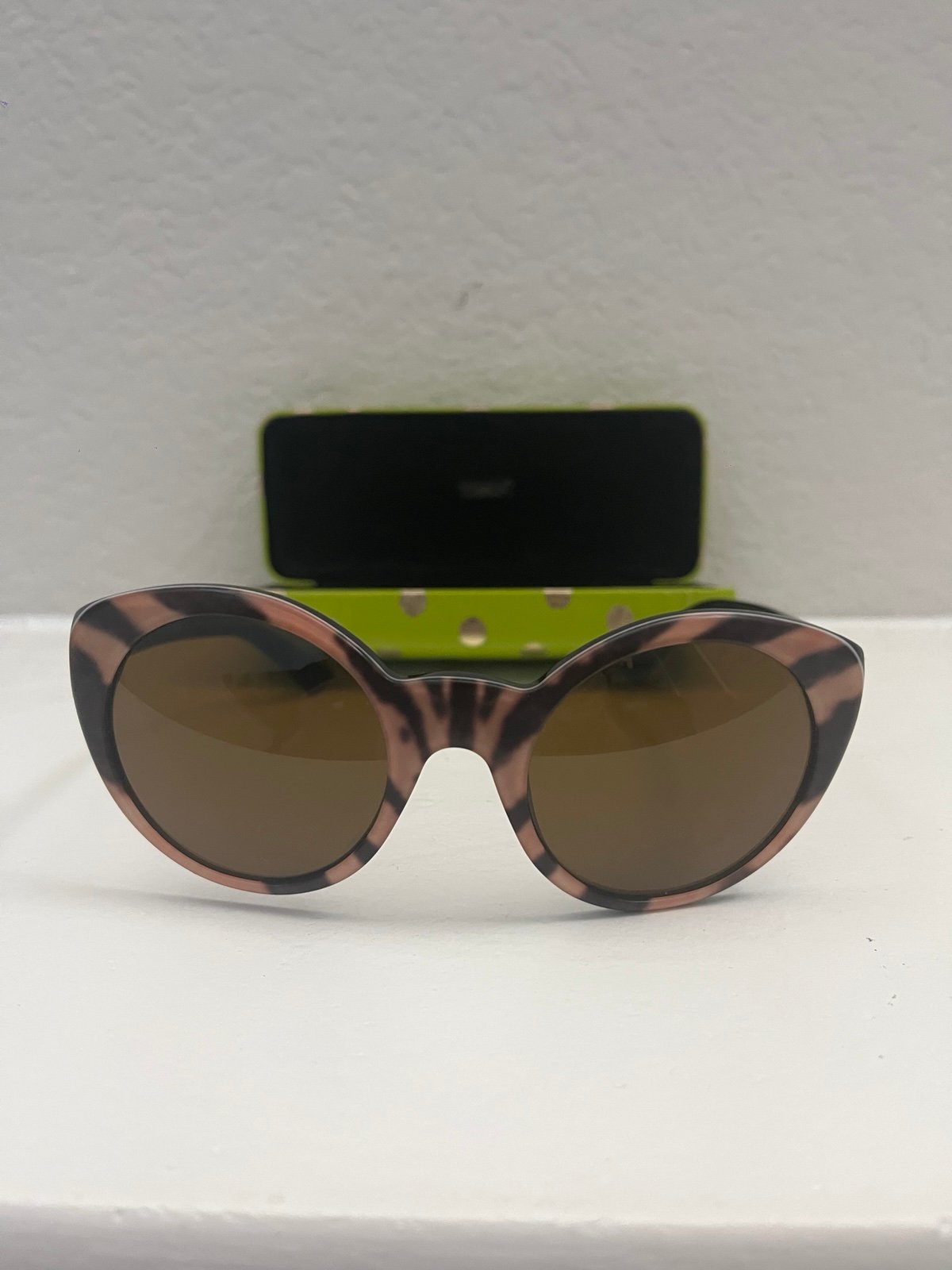 Sunglasses women