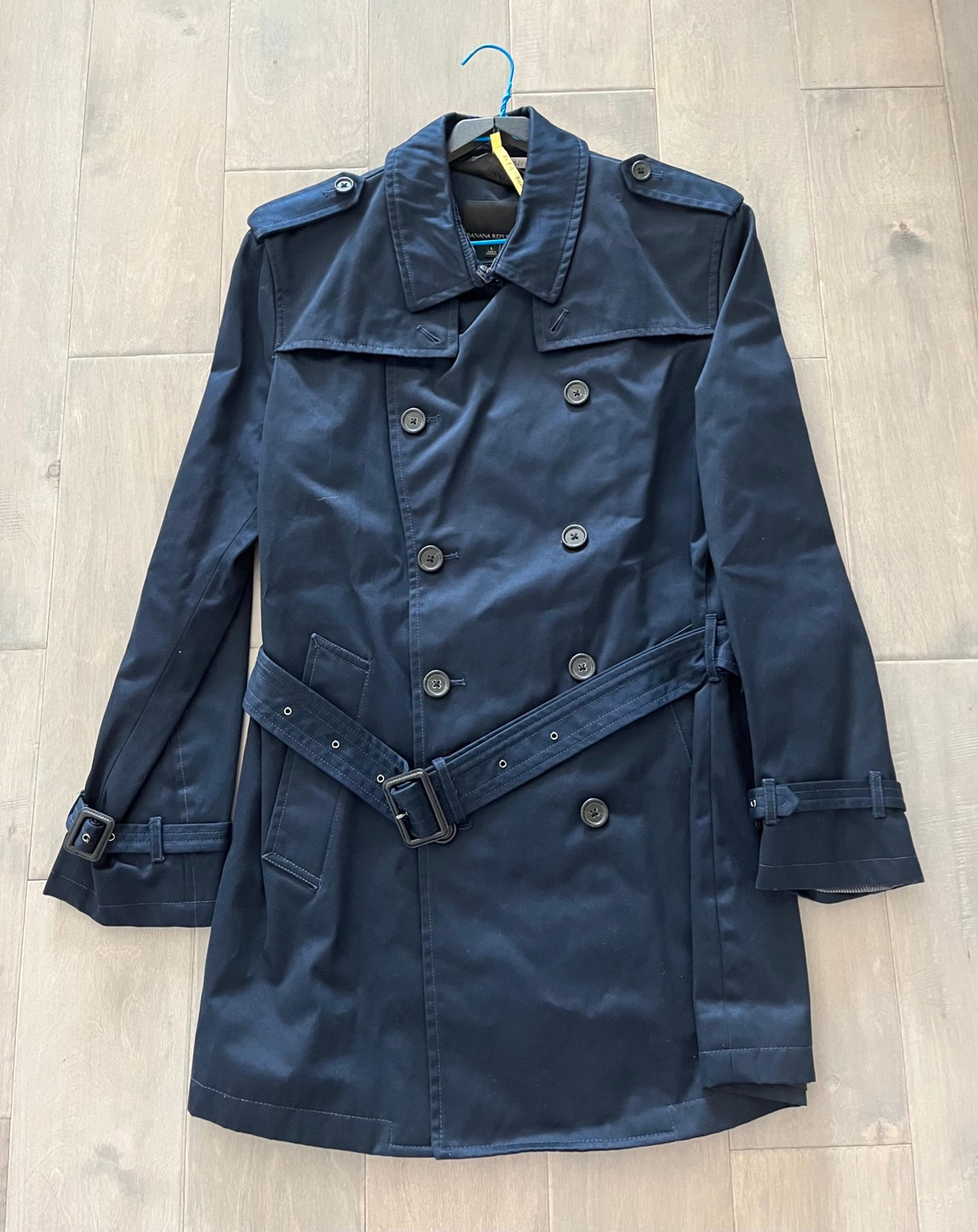 Men’s large Banana republic navy blue trench Coat