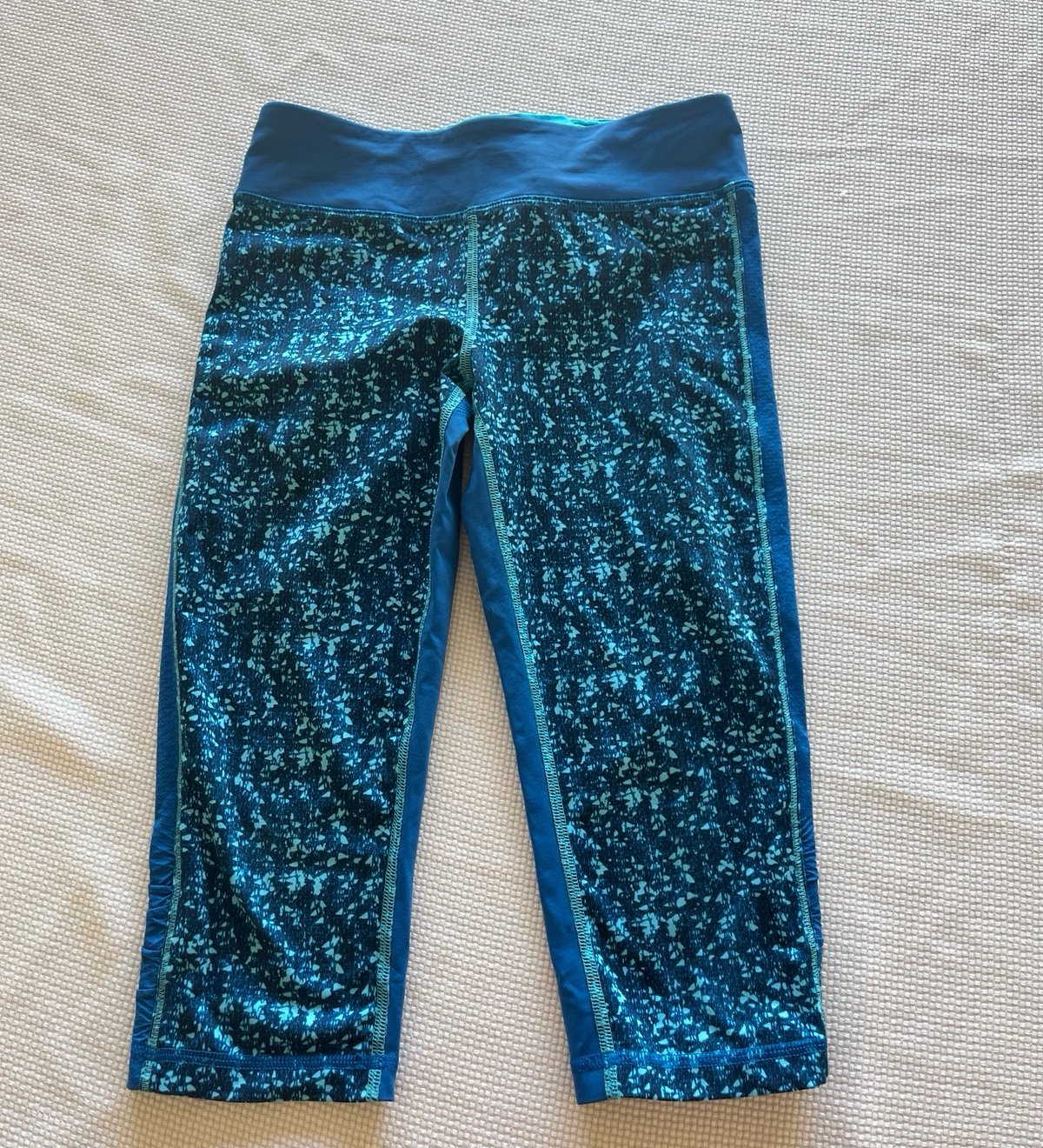 Ivivva girls 3/4 leggings
