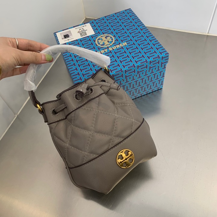 bucket bag