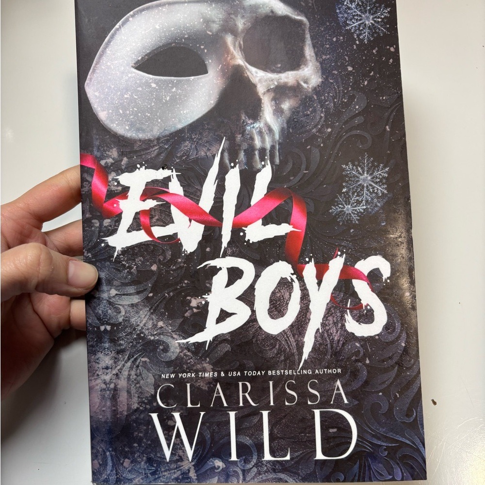 Evil Boys (Spine Ridge University) Paperback book