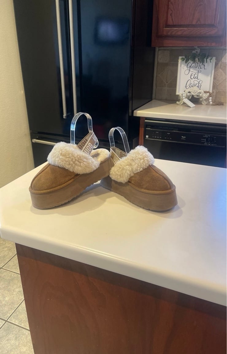 UGG funkette