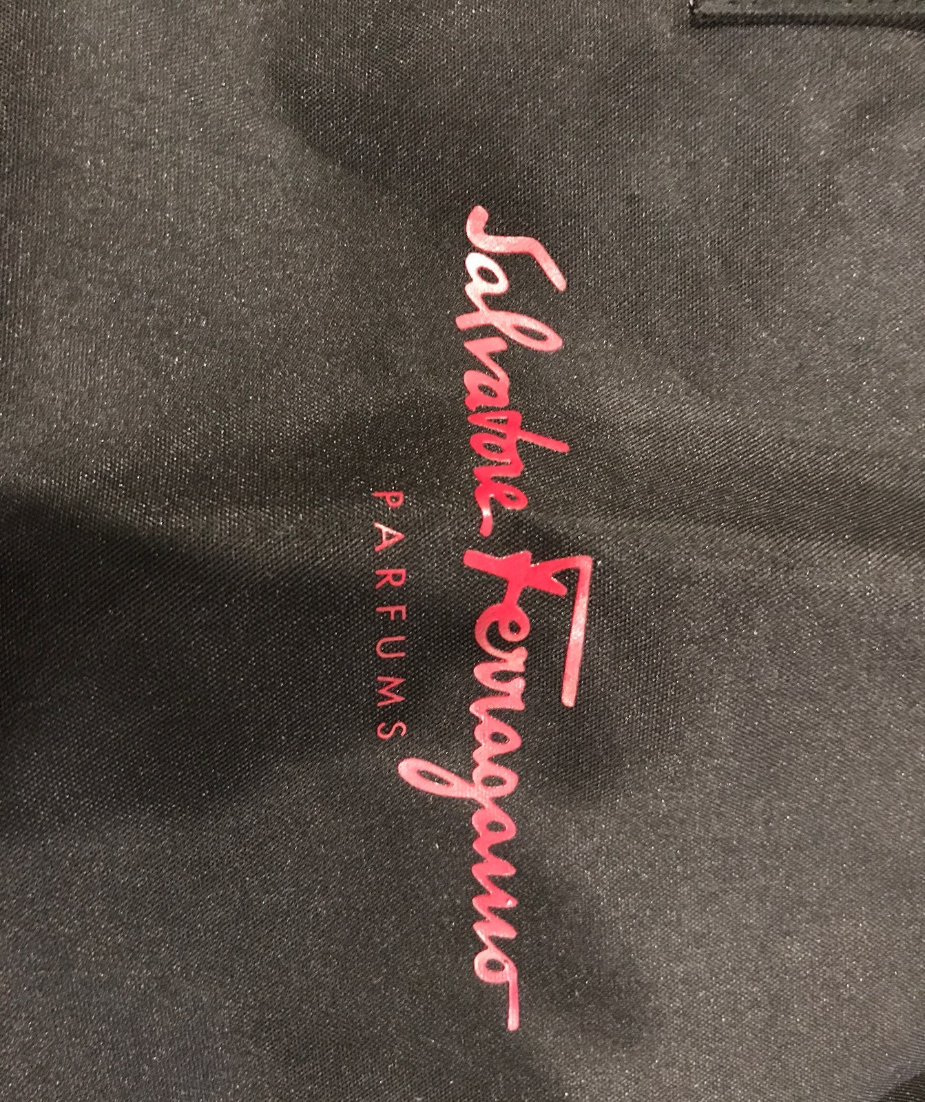 Salvatore Ferragamo parfums black canvas