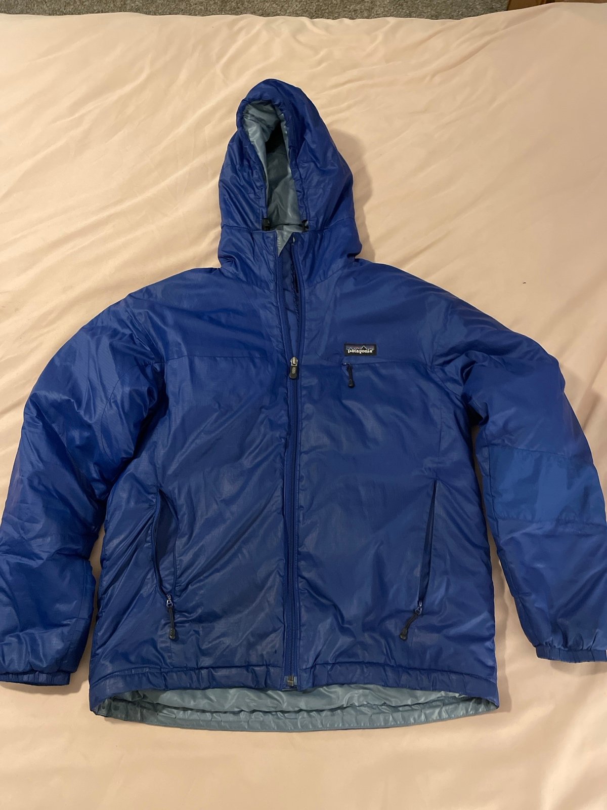 Patagonia puff jacket