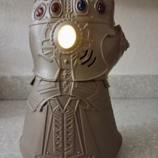 Avenger Infinity Gauntlet Action Figure