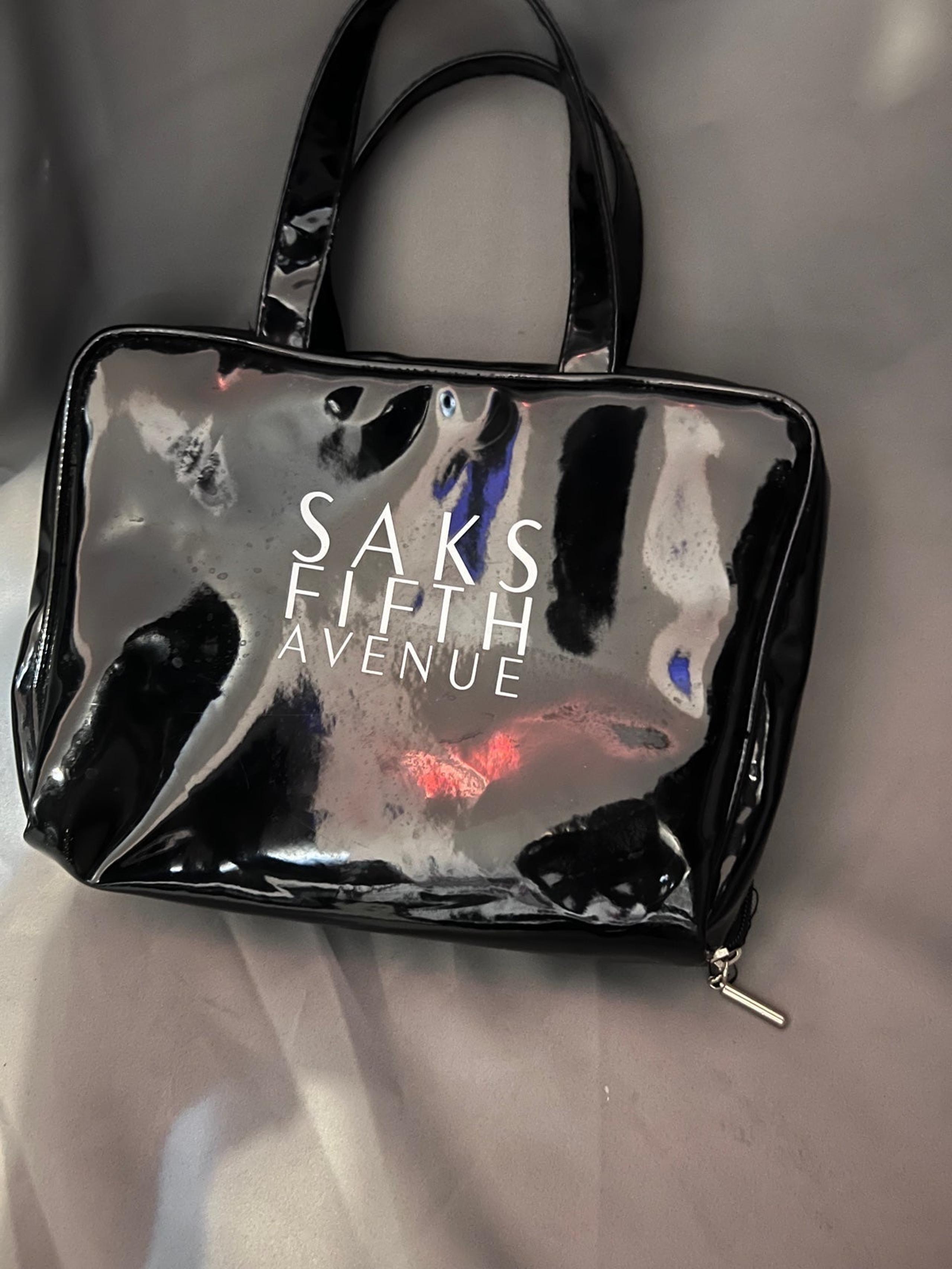 Saks Fifth Avenue bag