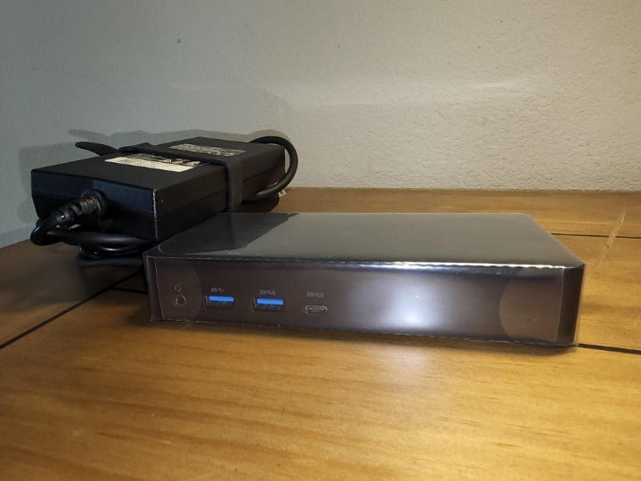 New Dell Universal Dock - D6000 w HDMI Cable and 130W Power Supply