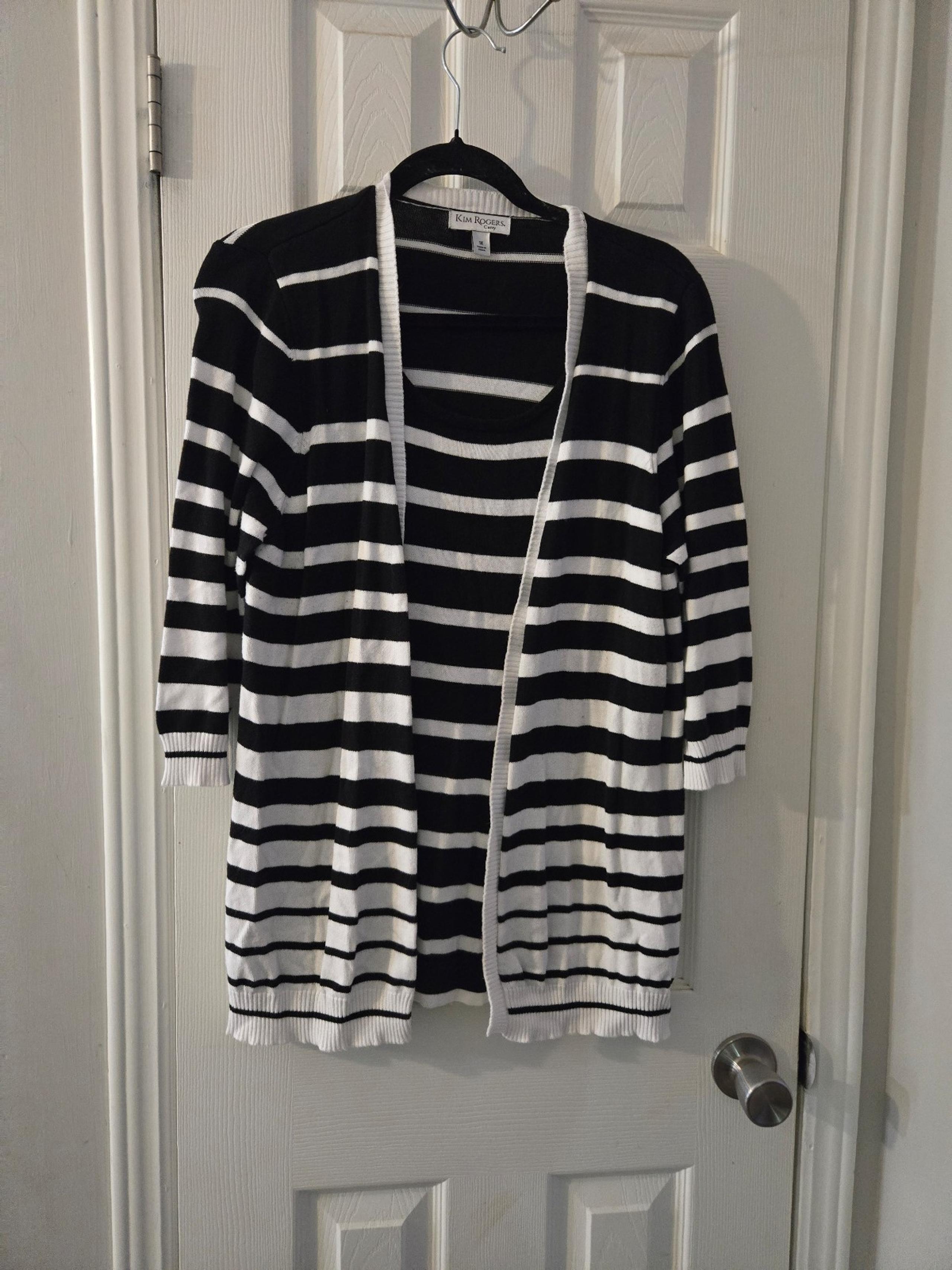 1x Kim Rogers knit top