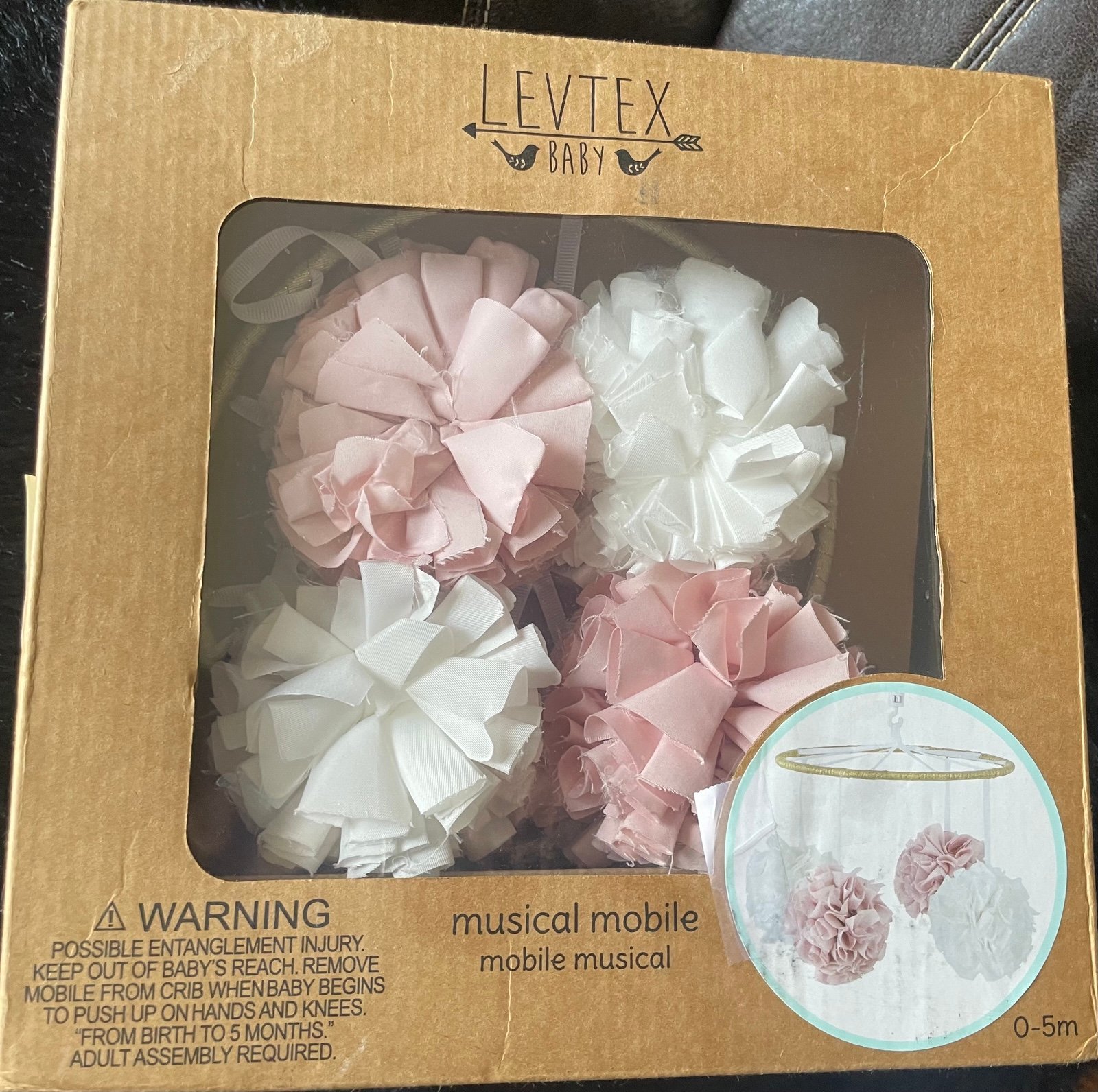 New Levtex baby newborn musical crib mobile nursery