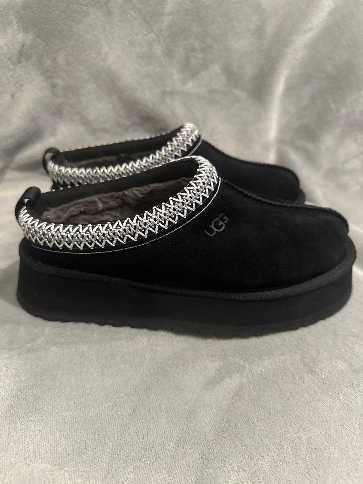 ugg tazz platform size 8