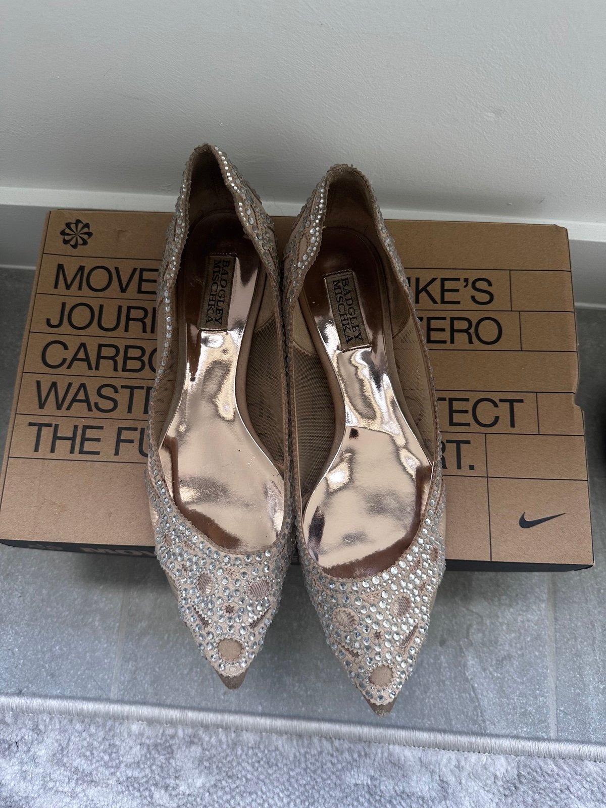 Badgley Mischka Embellished Flats Size 8